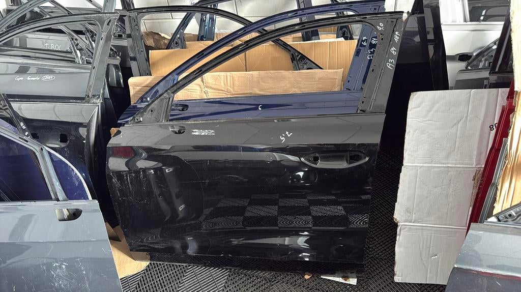 Audi a3 8y portier links voor, Ophalen of Verzenden