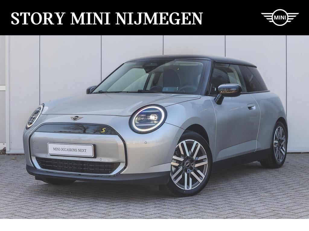 MINI Hatchback Cooper SE / Classic / Pakket M / 17 inch Para, Gebruikt, Zwart, Stoelverwarming, Met garantie (alle)