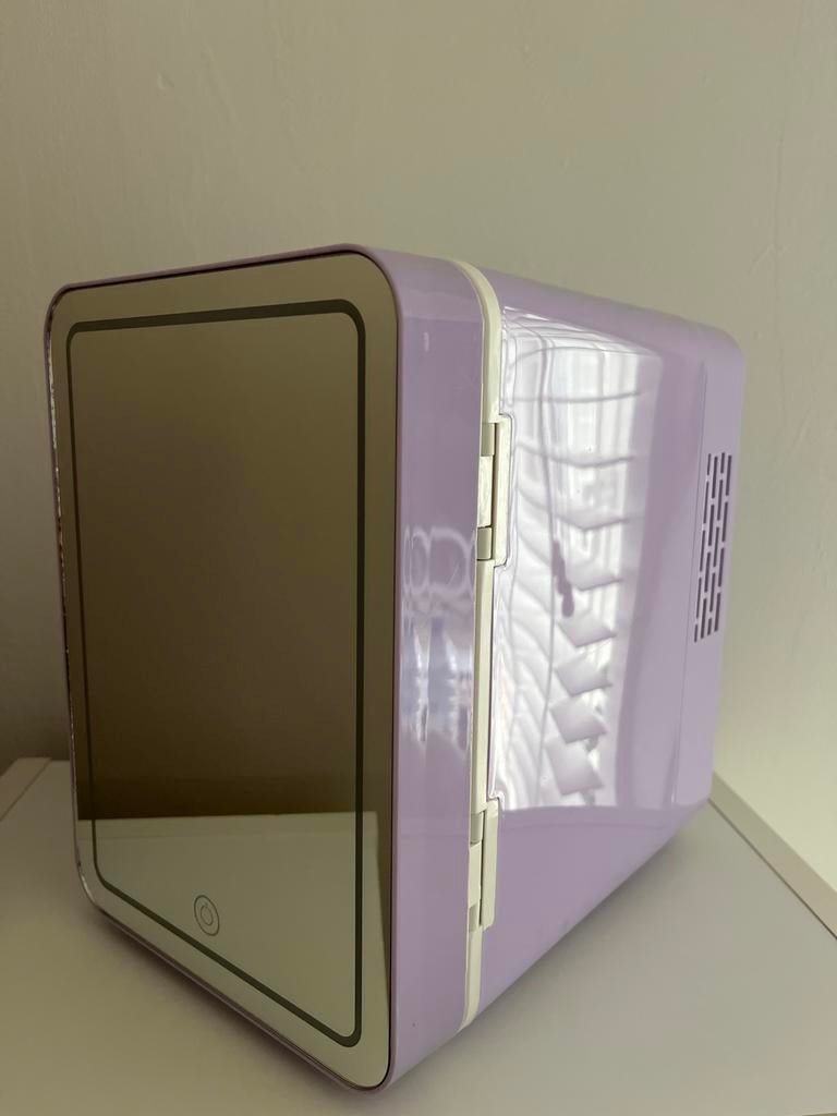 Cosmetica Koelkast mini met verlichting nieuw, Ophalen of Verzenden, Gebruikt
