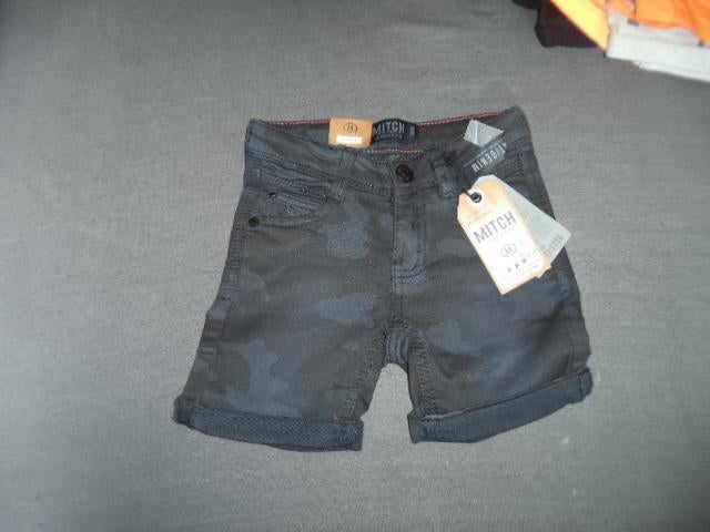Jeans short maat 98/104 (nieuw), Broek, Nieuw, Ophalen of Verzenden, Jongen