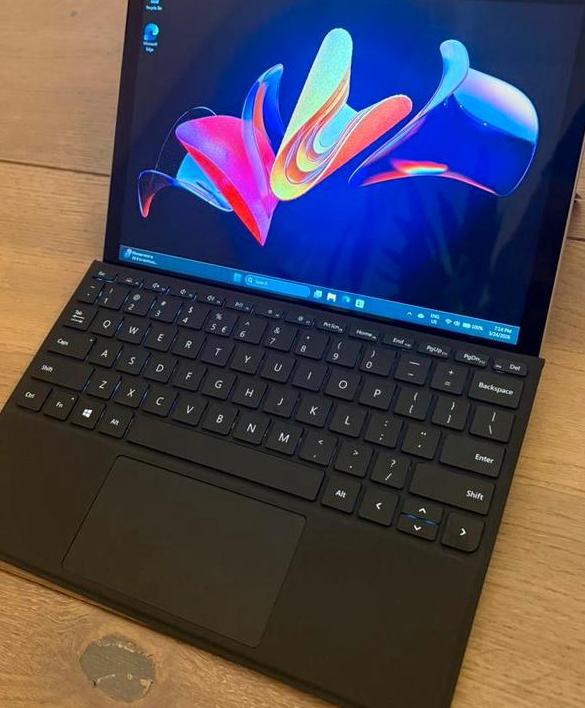 Microsoft Surface Go 3 Platinum met Type Cover, Verzenden, Zo goed als nieuw, 10 inch of minder, Minder dan 2 Ghz