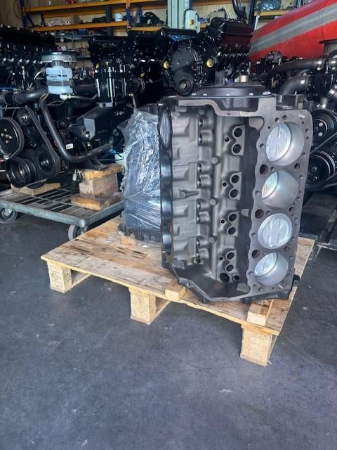 Mercuiser Volvo Penta GM 5.0 / 5.7 SB, Ophalen, Binnenboordmotor, Zo goed als nieuw, Benzine