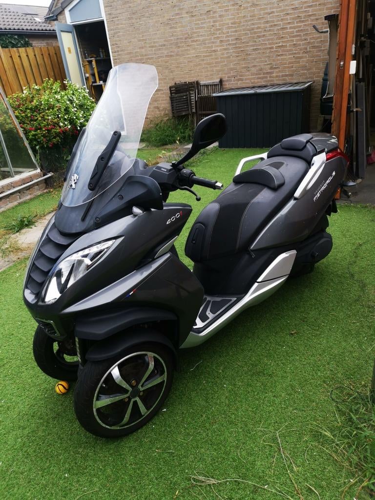 Peugeot Metropolis 400i, Motoren, Particulier, Scooter