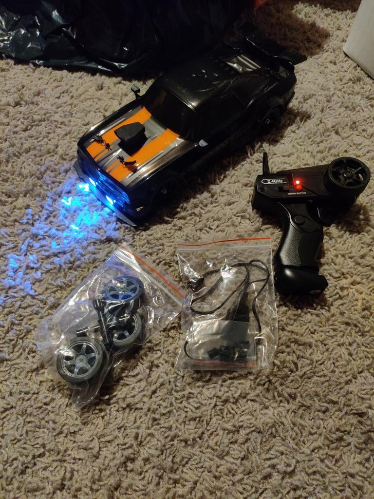 Zo goed als nieuwe op afstand bestuurbare auto, Ophalen of Verzenden, Zo goed als nieuw, Auto onroad