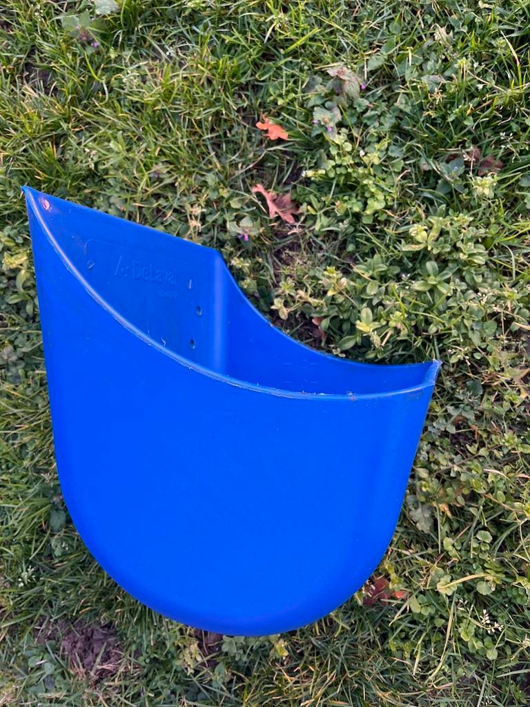 14 x DeLaval voerbak, Ophalen, Zo goed als nieuw