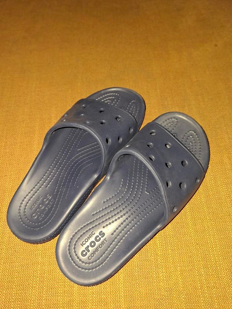 Iconic Crocs Comfort Slippers - Maat 36/37, Slippers, Blauw, Ophalen of Verzenden, Zo goed als nieuw