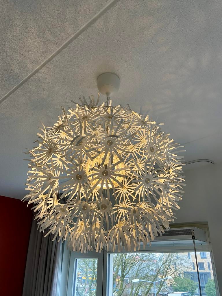 IKEA Maskros Hanglamp - Zo goed als nieuw!, Huis en Inrichting, Lampen | Hanglampen, Zo goed als nieuw, 50 tot 75 cm, Kunststof