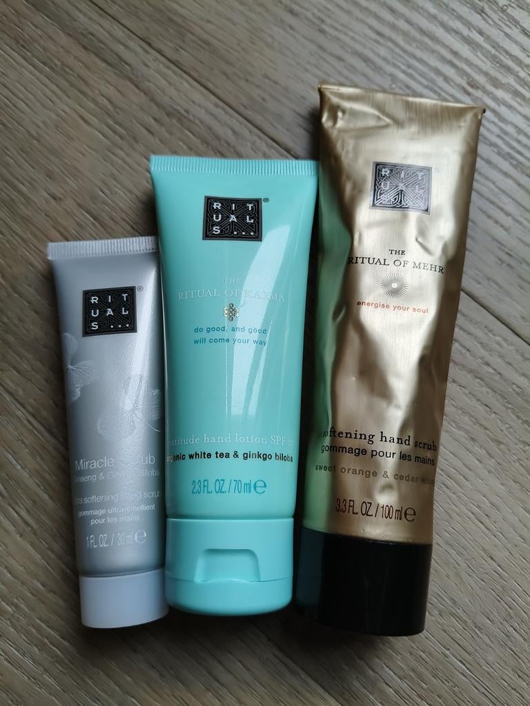 Nieuwe Rituals set, Sieraden, Tassen en Uiterlijk, Uiterlijk | Lichaamsverzorging, Ophalen of Verzenden, Nieuw, Bodylotion, Crème of Olie