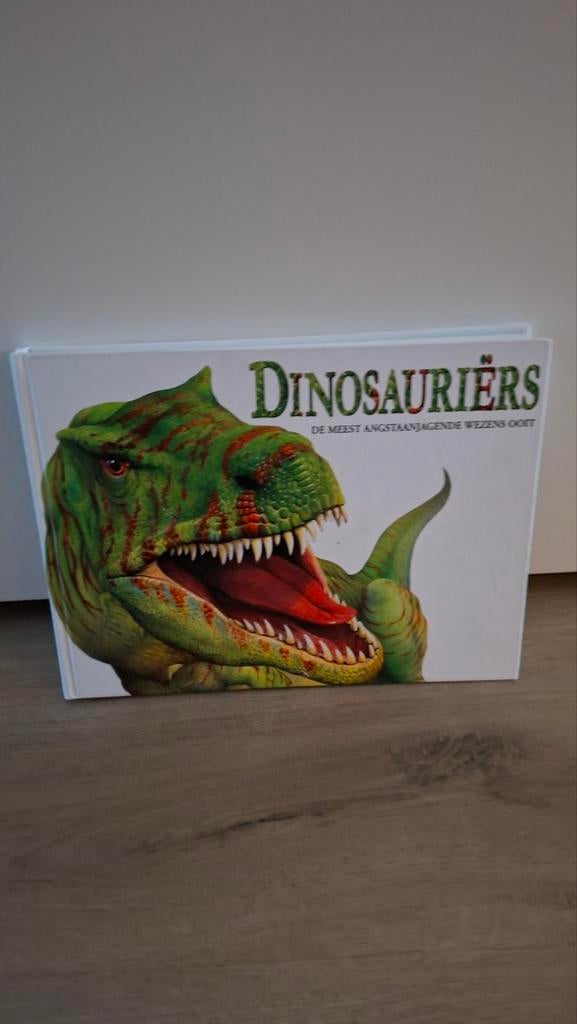 Dinosauriërs - Angstaanjagende Wezens, Boeken, Verzenden, Zo goed als nieuw, Diverse