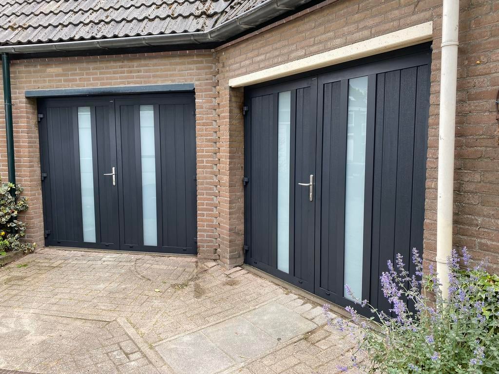 Openslaande, geïsoleerde garagedeuren op maat, Doe-het-zelf en Verbouw, Deuren en Horren, Nieuw, Garagedeur, Glas, Metaal, Ophalen
