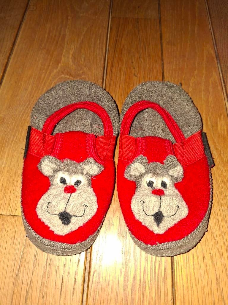 Giesswein Slofjes Maat 27 - Zo Goed Als Nieuw, Slofjes, Jongetje of Meisje, Ophalen of Verzenden, Zo goed als nieuw