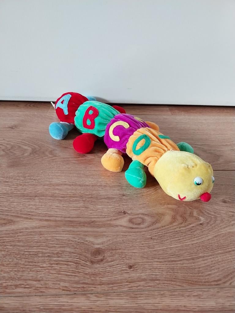Gekleurde Alfabet rups knuffel rammelaar. A B C D, 1 2 3 4, Kinderen en Baby's, Speelgoed | Knuffels en Pluche, Ophalen of Verzenden