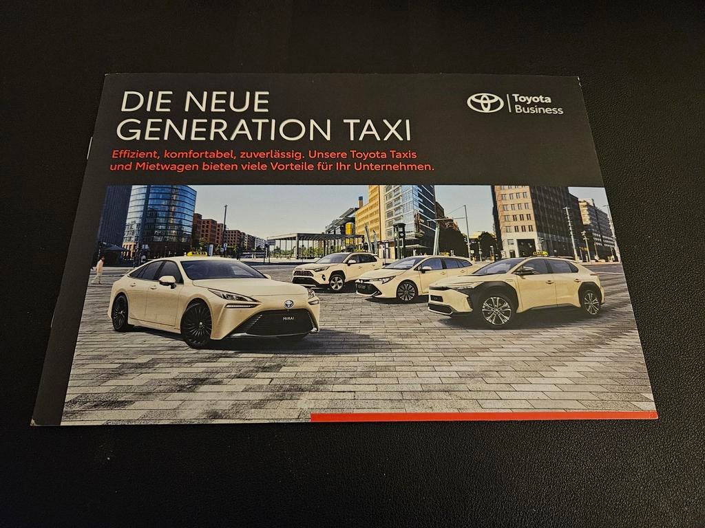 Brochure Toyota Taxi modellen 2023, Ophalen of Verzenden, Zo goed als nieuw, Toyota