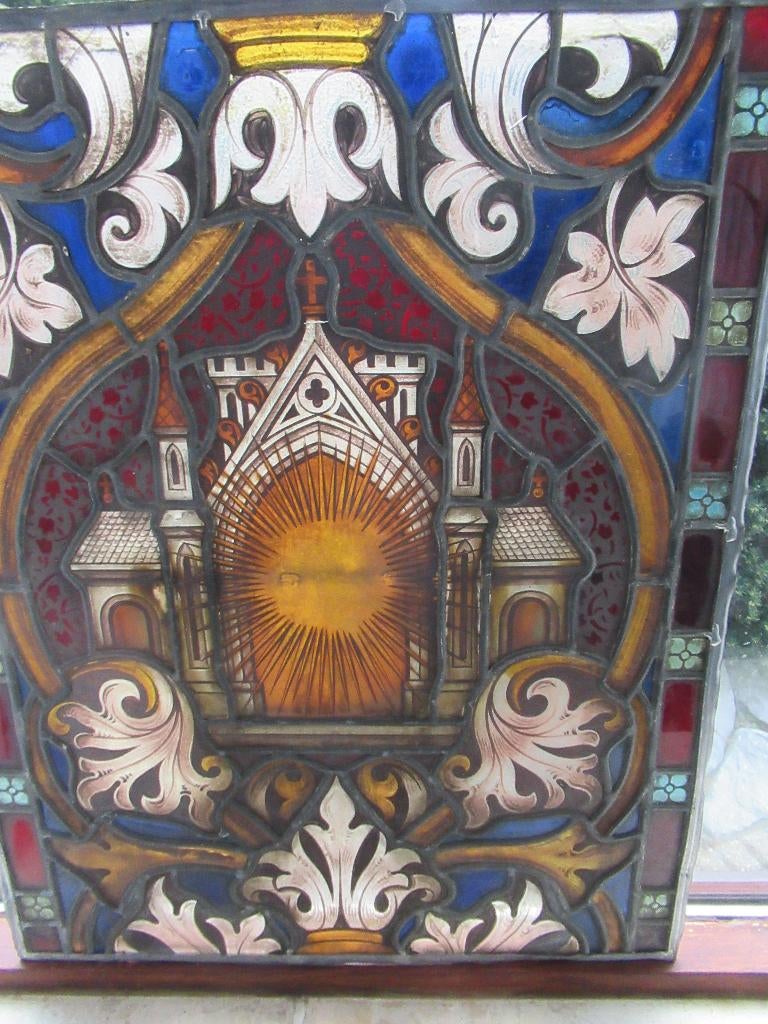 Antiek religieus gebrandschilderd glas in lood, Ophalen