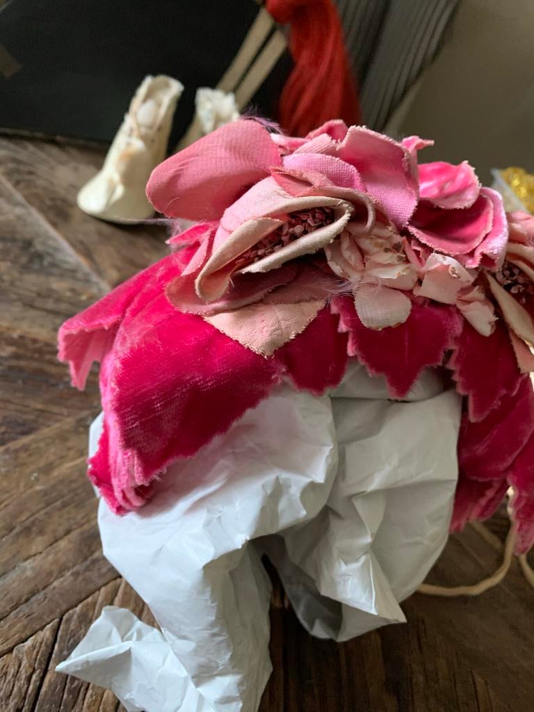 Vintage kinder Poppenmutsje met Bloemen Bonnet, Hoed, T, Zo goed als nieuw, N