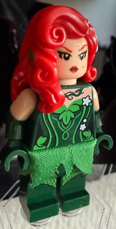 Lego DC Poison Ivy cloth skirt - sh327 -used, Ophalen of Verzenden, Gebruikt, Lego