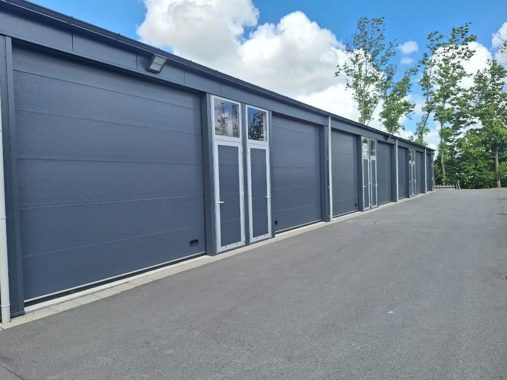 Te huur unit bedrijfsruimte opslag 95m2 Koarnjum Leeuwarden, 95 m², Huur, Opslag of Loods