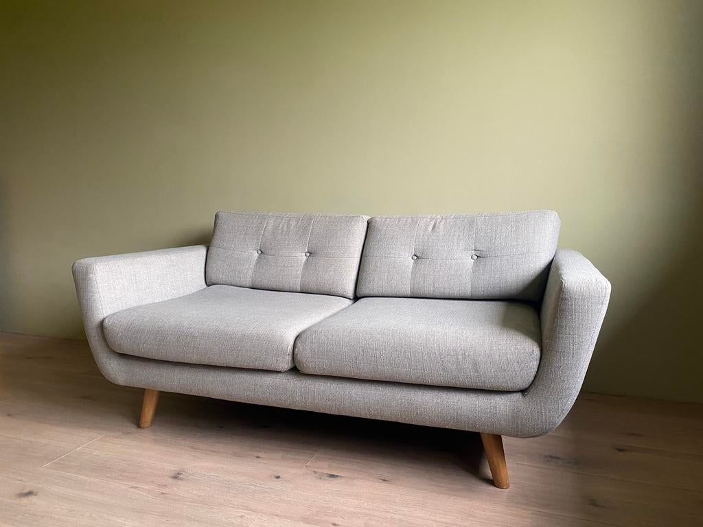 Moderne retro bank - Sofa Company 169cm, Huis en Inrichting, Banken | Bankstellen, Ophalen, Tweepersoons, 75 tot 100 cm, Zo goed als nieuw
