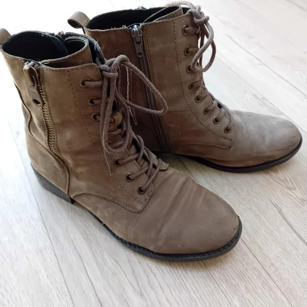 Cellini enkellaarsjes maat 40, Bruin, Ophalen of Verzenden, Zo goed als nieuw, Lage of Enkellaarzen