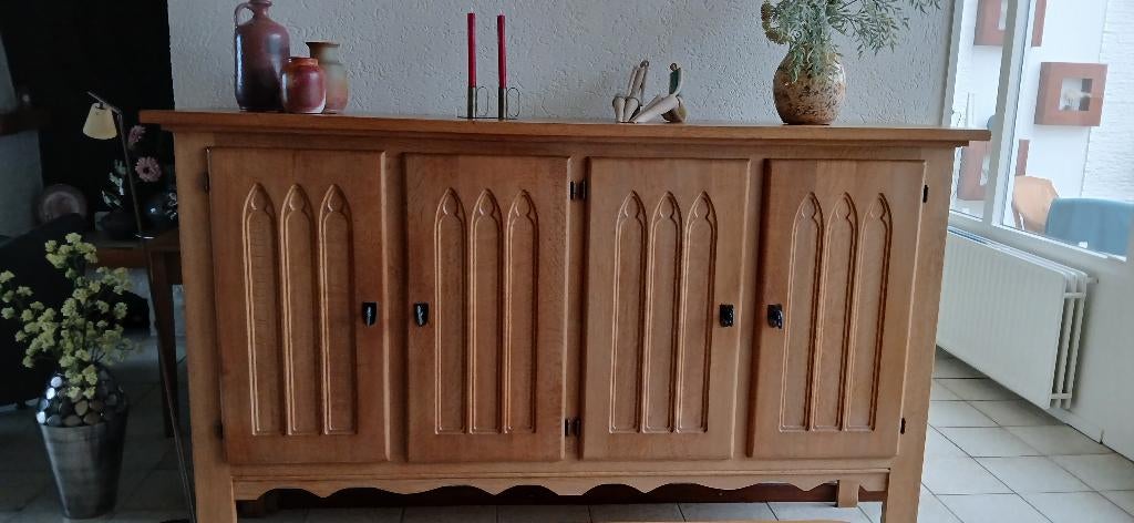 Vintage geloogde eiken kast. – neogotische stijl – gratis, Ophalen, Gebruikt, Vintage massief eiken dressoir – neogotische stijl