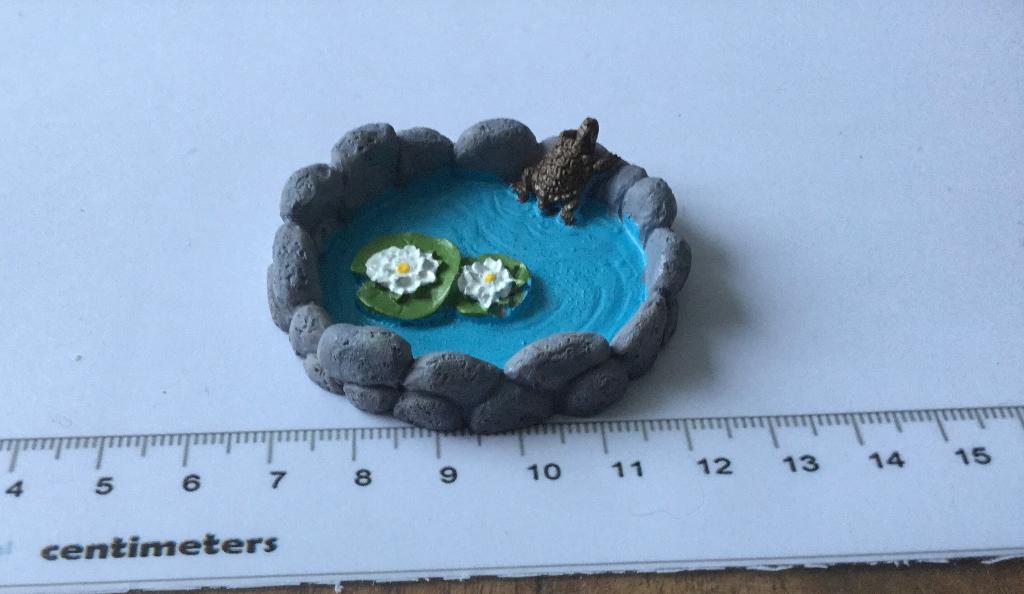 Poppenhuis miniaturen schildpad vijver 83, Ophalen of Verzenden, Nieuw, Poppenhuis