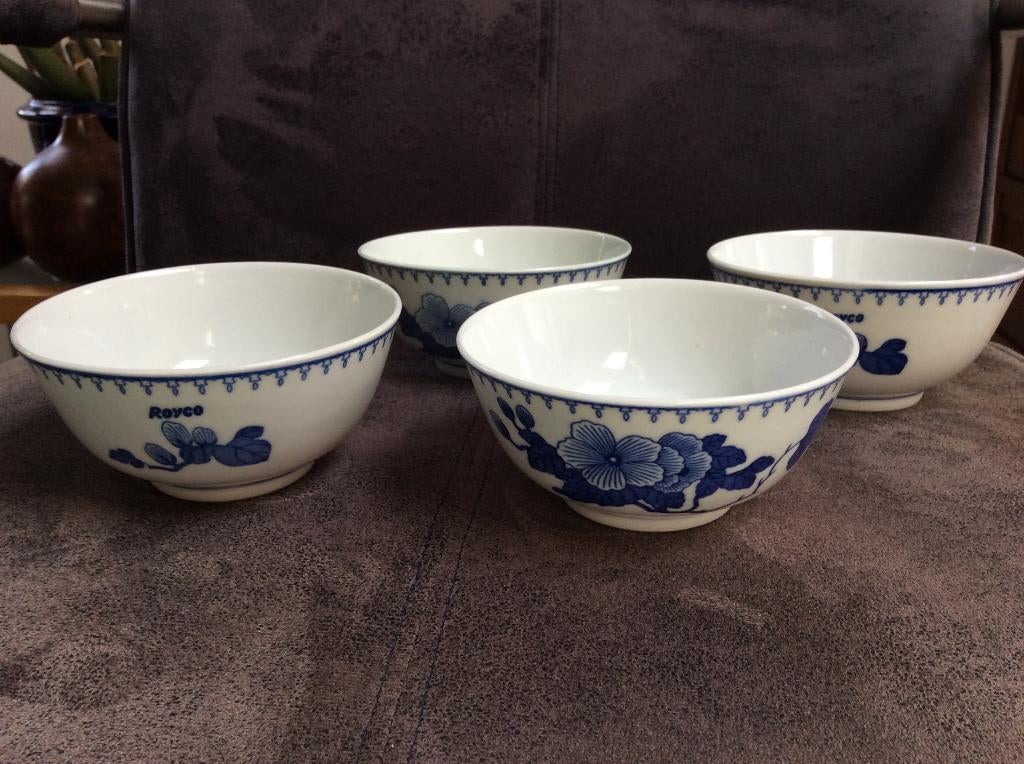 Royco, 4 soepkommen, wit/blauw, gaaf, Ophalen of Verzenden, Zo goed als nieuw, Kom(men), Overige stijlen