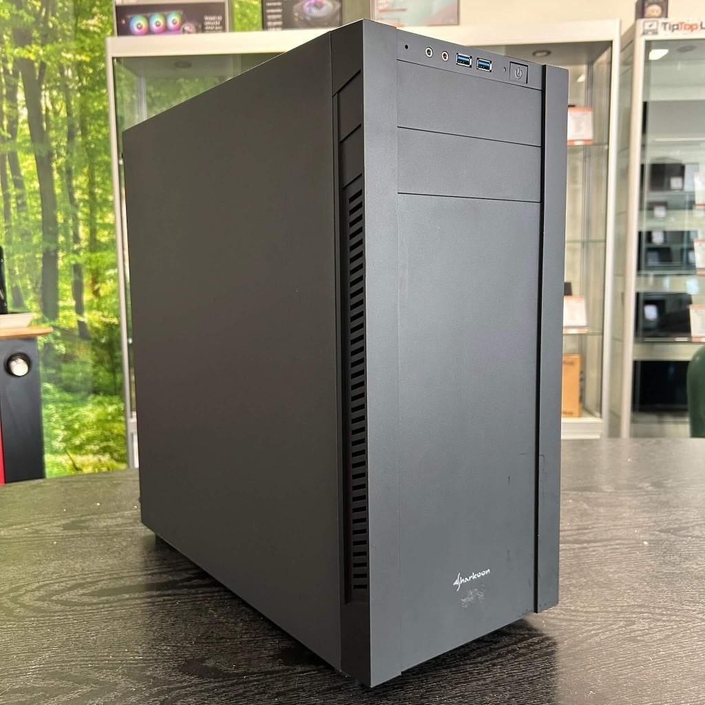 Custom PC - i7-9700K – Radeon RX 7400 – 32GB RAM – 1TB SSD, 32 GB, Custom Build, Refurbished, Ophalen of Verzenden