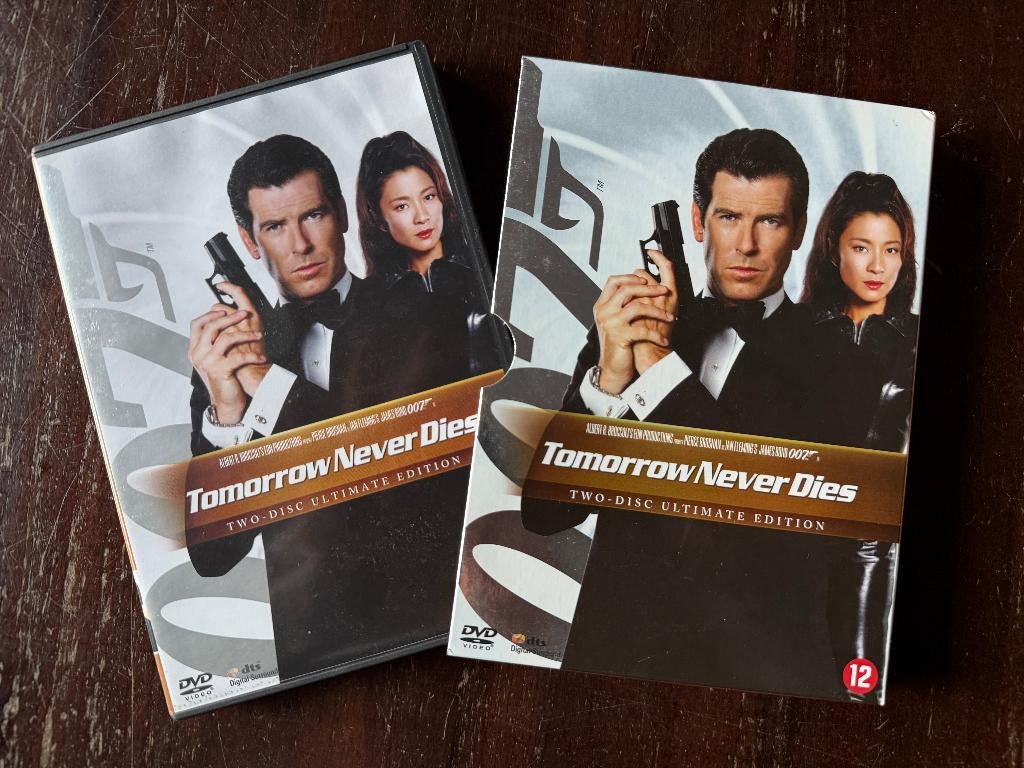 James Bond 007 Tomorrow Never Dies ( 2 DVD Box ), Cd's en Dvd's, Boxset, Actie, Ophalen of Verzenden, Zo goed als nieuw