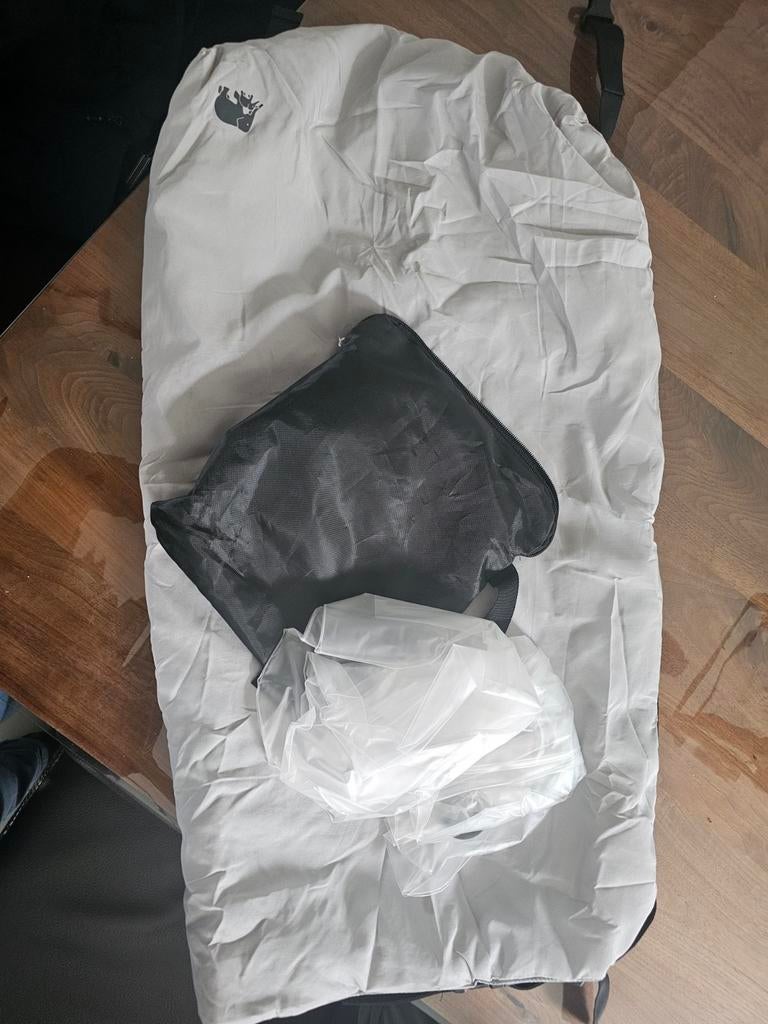 NIEUWE Deryan Airtraveller Vliegtuigbedje - Reiskussen, Ophalen, Nieuw, Reisbedje