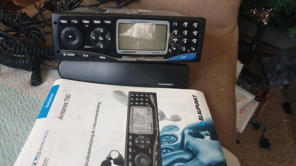 Blaupunkt autoradio zgan kleur instelbaar, Ophalen of Verzenden