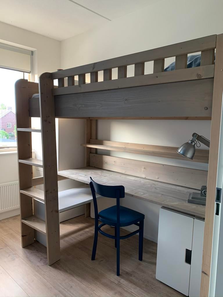 Steigerhouten hoogslaper met bureau, Ophalen, Zo goed als nieuw, Hoogslaper