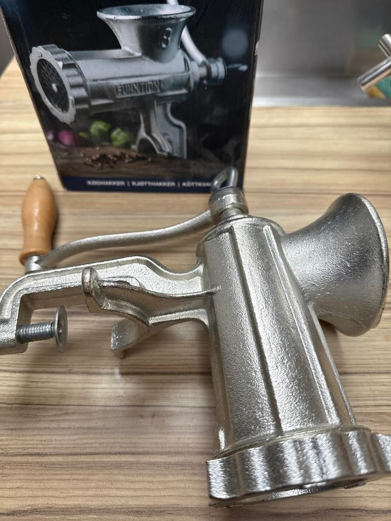 Gehaktmolen van gietijzer, Ophalen, Overige typen, Zilver, Zo goed als nieuw