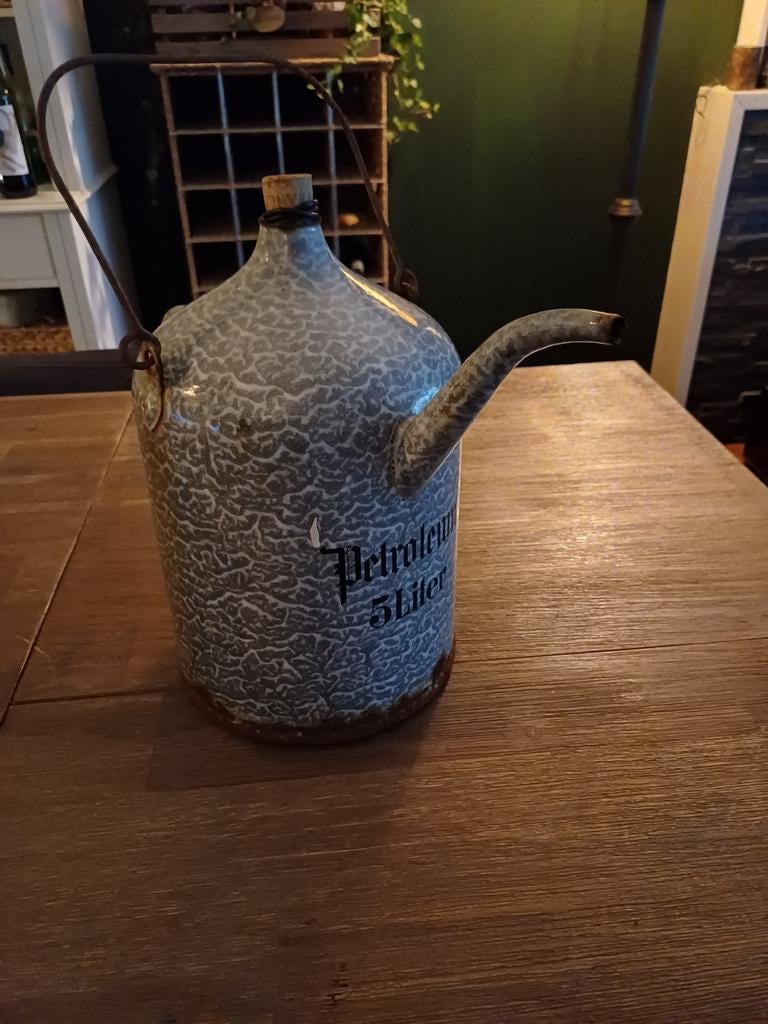 Te koop Vintage Petroleum Kan 5 Liter - Emaille Oliekan, Ophalen of Verzenden