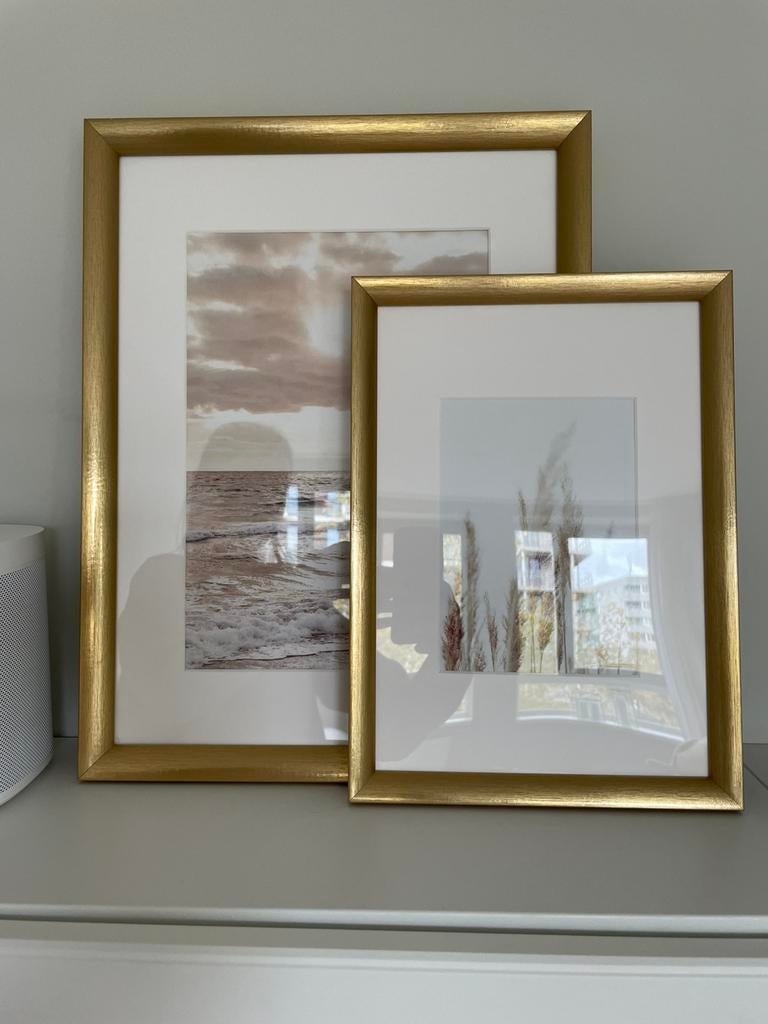 Foto lijst met poster Ikea Goud 2 stuks, Ophalen of Verzenden, Zo goed als nieuw, Minder dan 50 cm, Minder dan 50 cm