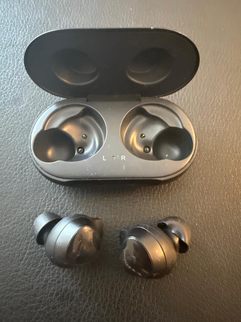 Samsung Galaxy Buds SM-R170 Black Wireless Earbuds, Gebruikt, Zwart, Ophalen of Verzenden, In oorschelp (earbud)