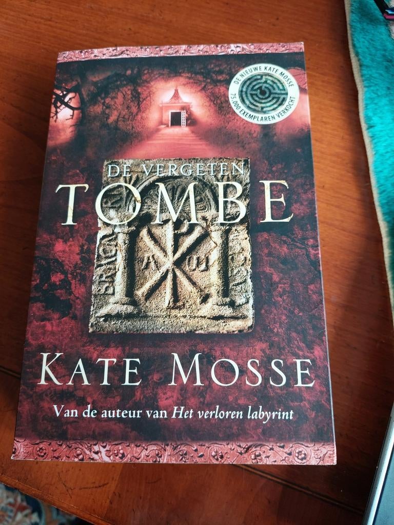 De vergeten tombe - Kate Mosse, Boeken, Ophalen, Gelezen