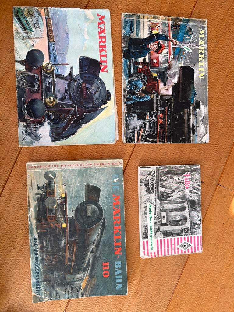Märklin en Faller modelbouw catalogi/boeken (4 stuks), Hobby en Vrije tijd, Ophalen of Verzenden, Gebruikt, Boek, Tijdschrift of Catalogus