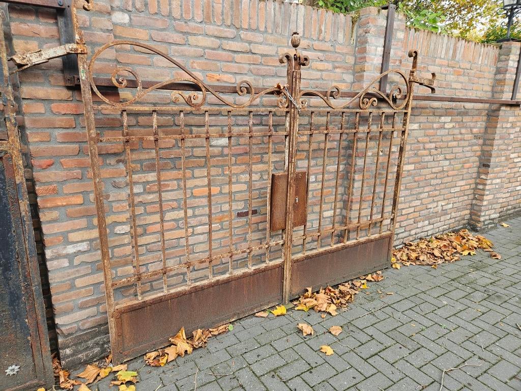 Prachtig zwaar antieke smeedijzeren dubbele poort, Tuin en Terras, Tuinhekken en Hekwerk, Ophalen, IJzer, Sierhekwerk