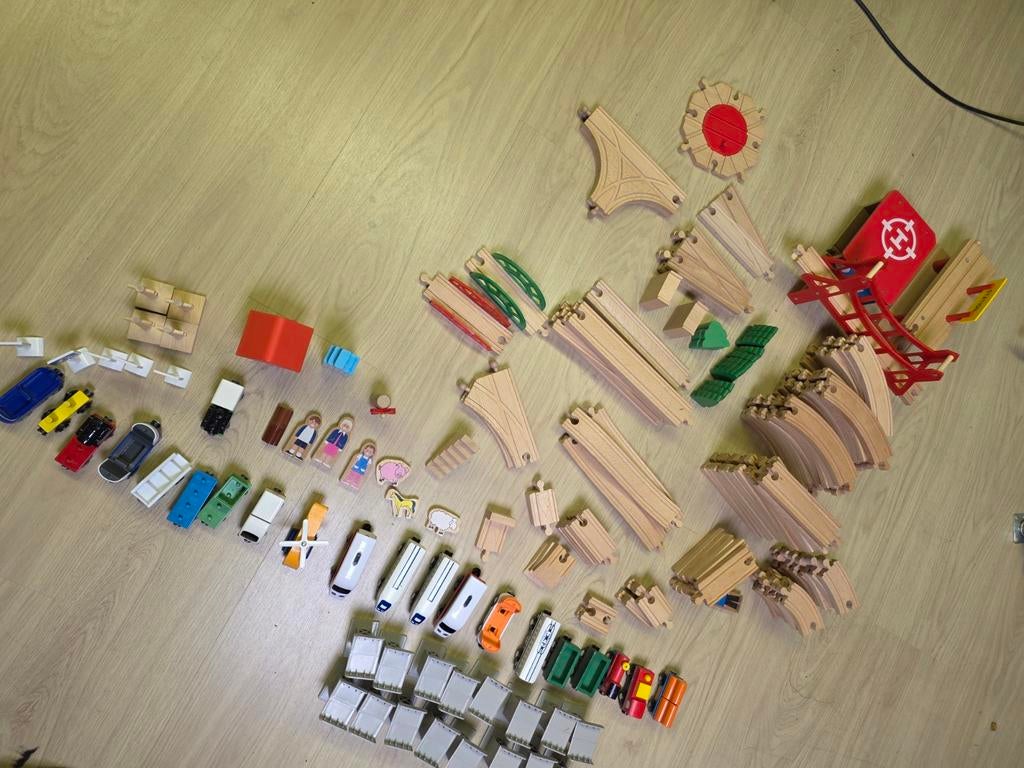 Houten treinbaan met veel accessoires, Ophalen of Verzenden