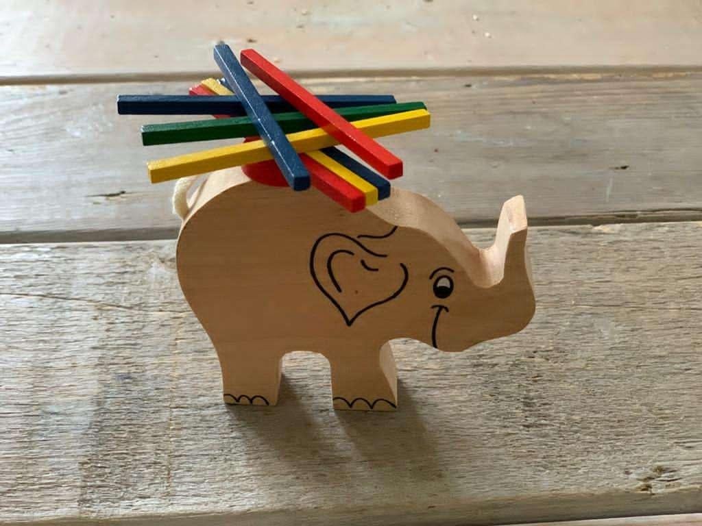 Houten spel stapelolifant. Nieuw. Toi-toys eindhoven. Mikado, Kinderen en Baby's, Speelgoed | Houten speelgoed, Nieuw, Overige typen