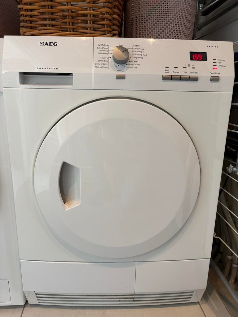 AEG Lavatherm Protex droger, Ophalen, 6 tot 8 kg, Gebruikt, Voorlader