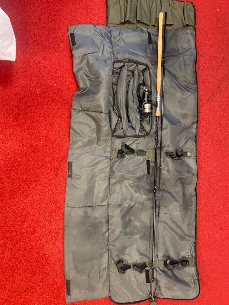 hengel met etui, Watersport en Boten, Hengelsport | Karpervissen, Werphengel, Ophalen of Verzenden