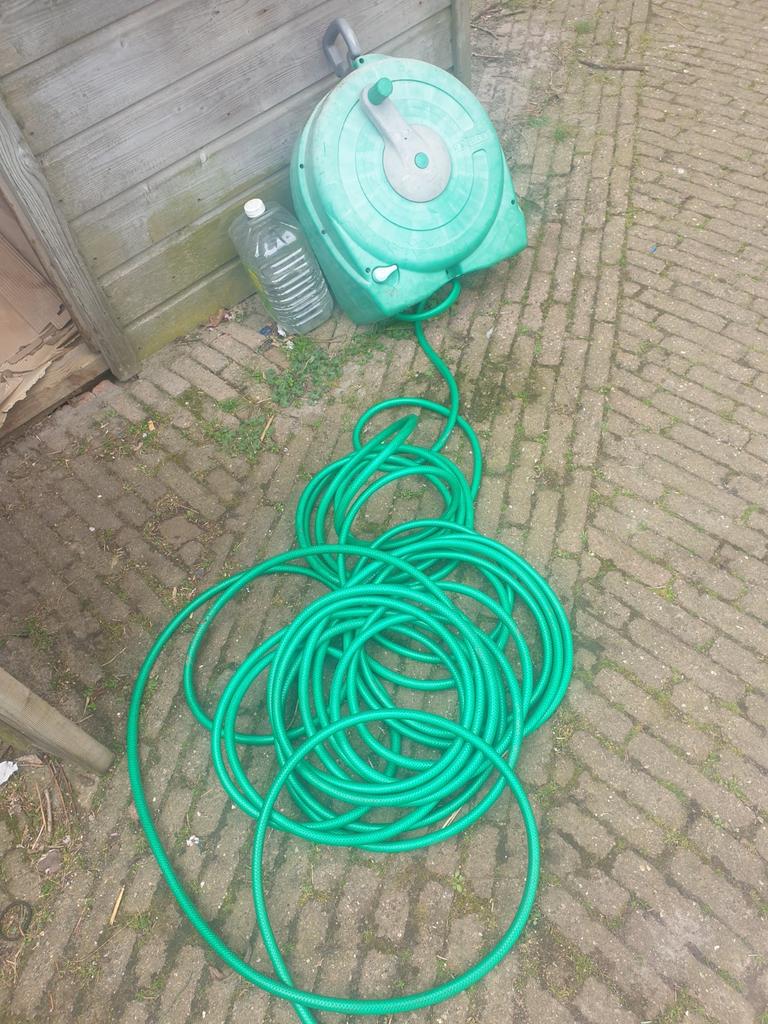 Tuinslang 25 meter tuinhaspel, Tuin en Terras, Tuinslangen, Ophalen of Verzenden, Gebruikt, Tuinslang