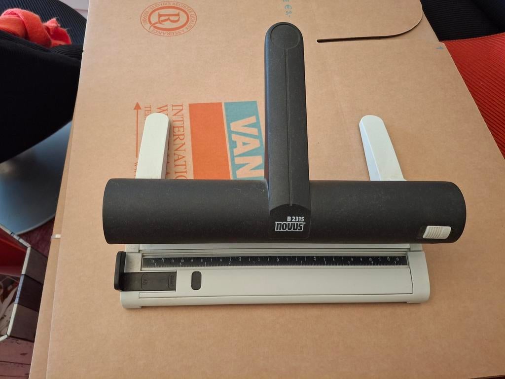 Zware perforator, Diversen, Schrijfwaren, Ophalen of Verzenden