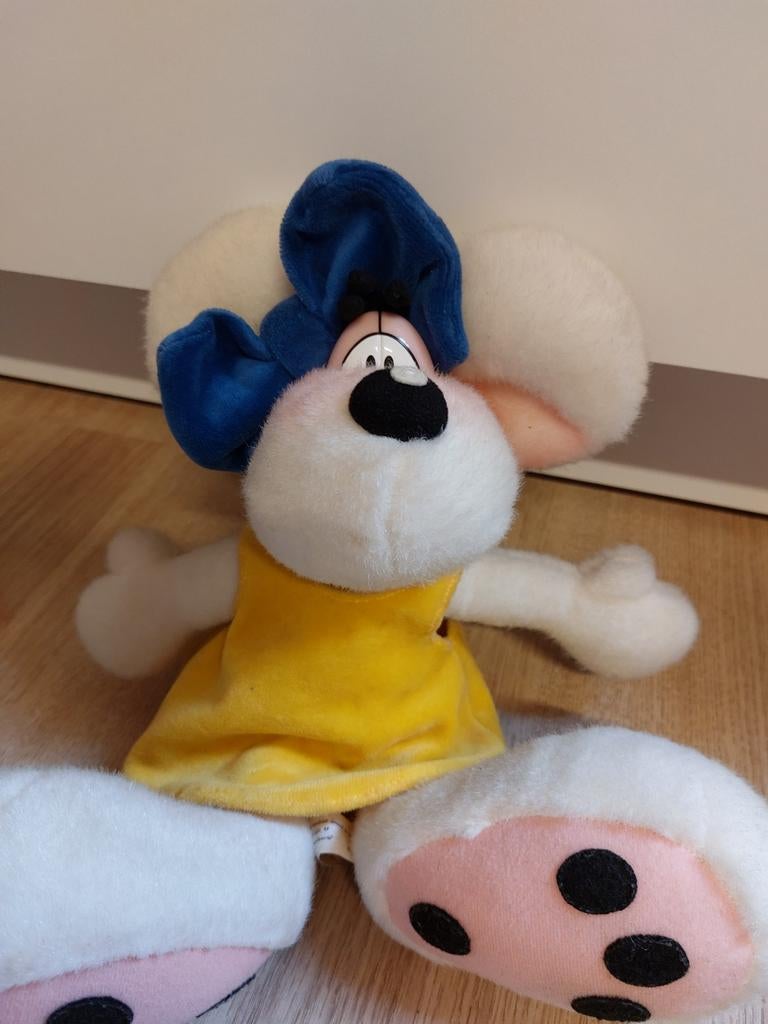 Diddl knuffel met gele jurk 30 cm, Verzamelen, Diddl, Ophalen of Verzenden, Knuffel