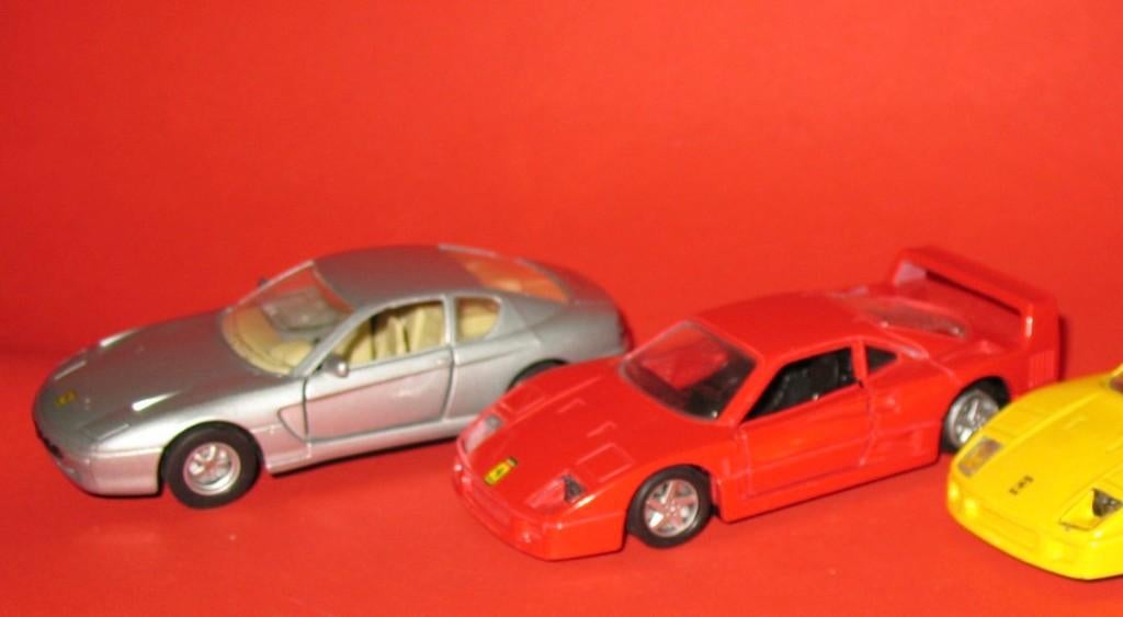 3x Maisto Shell auto Ferrari 250GTO F40 en 456GT 1/38 1/39, Hobby en Vrije tijd, Modelauto's | Overige schalen, Ophalen of Verzenden