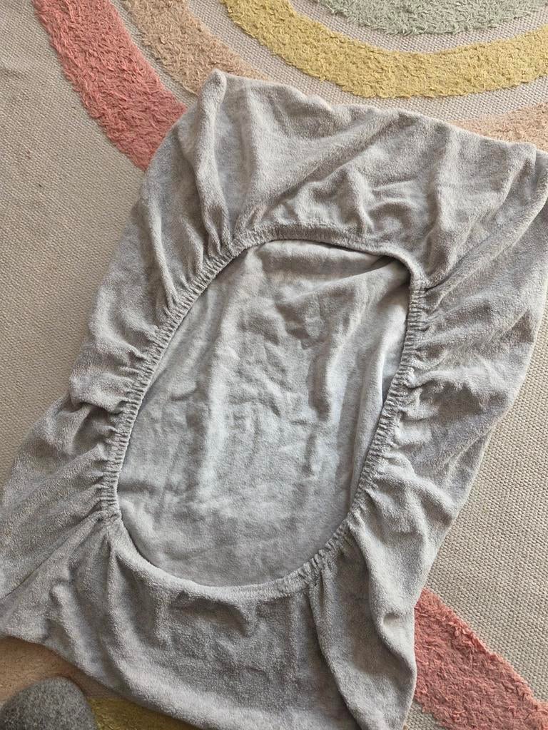 Als nieuw; grijs aankleedkussen hoes bambino badstof, Ophalen of Verzenden, Zo goed als nieuw, Overige typen