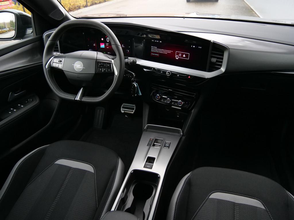 Opel Mokka GS 130Pk Automaat Apple Carplay / DAB / Camera /, Stof, Gebruikt, 1199 cc, Zwart