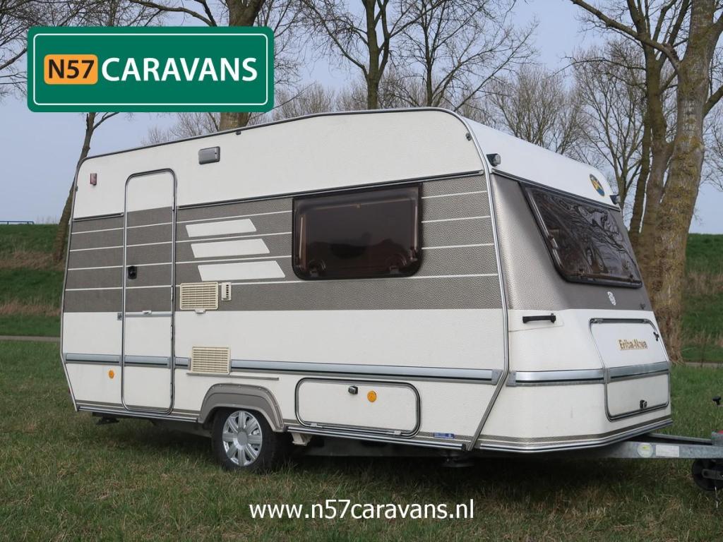 Eriba Nova 391 / luifel, Caravans en Kamperen, Caravans, Bedrijf, tot en met 2, 750 - 1000 kg, Eriba, Gascomfoor, Koelkast