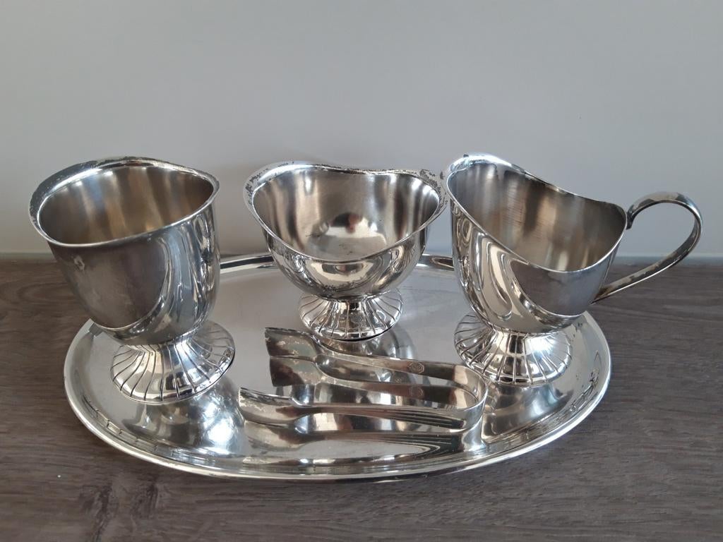 Verzilverde suikerpot, lepelvaasje, roomkan, suikertang, Ophalen of Verzenden, Zilver